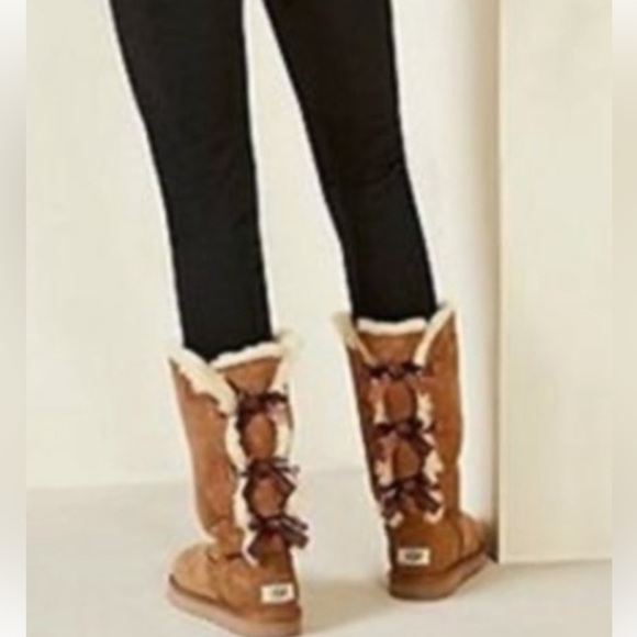 UGG BAILEY BOW TALL - Picture 4 of 16